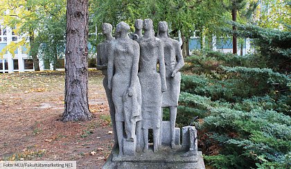 Sculptural group / Artist: Gerd Jäger
